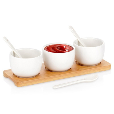 Miseczki na przekąski z łyżeczkami ceramiczne białe 90 ml 7 el.